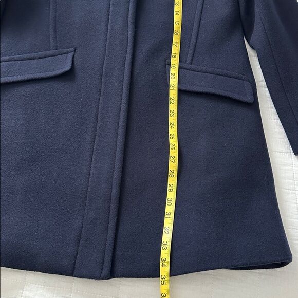 Talbots Women’s Wool Blend Coat Size 8 Navy Blue Fabric Woven in Italy Gold Zip - Picture 14 of 15